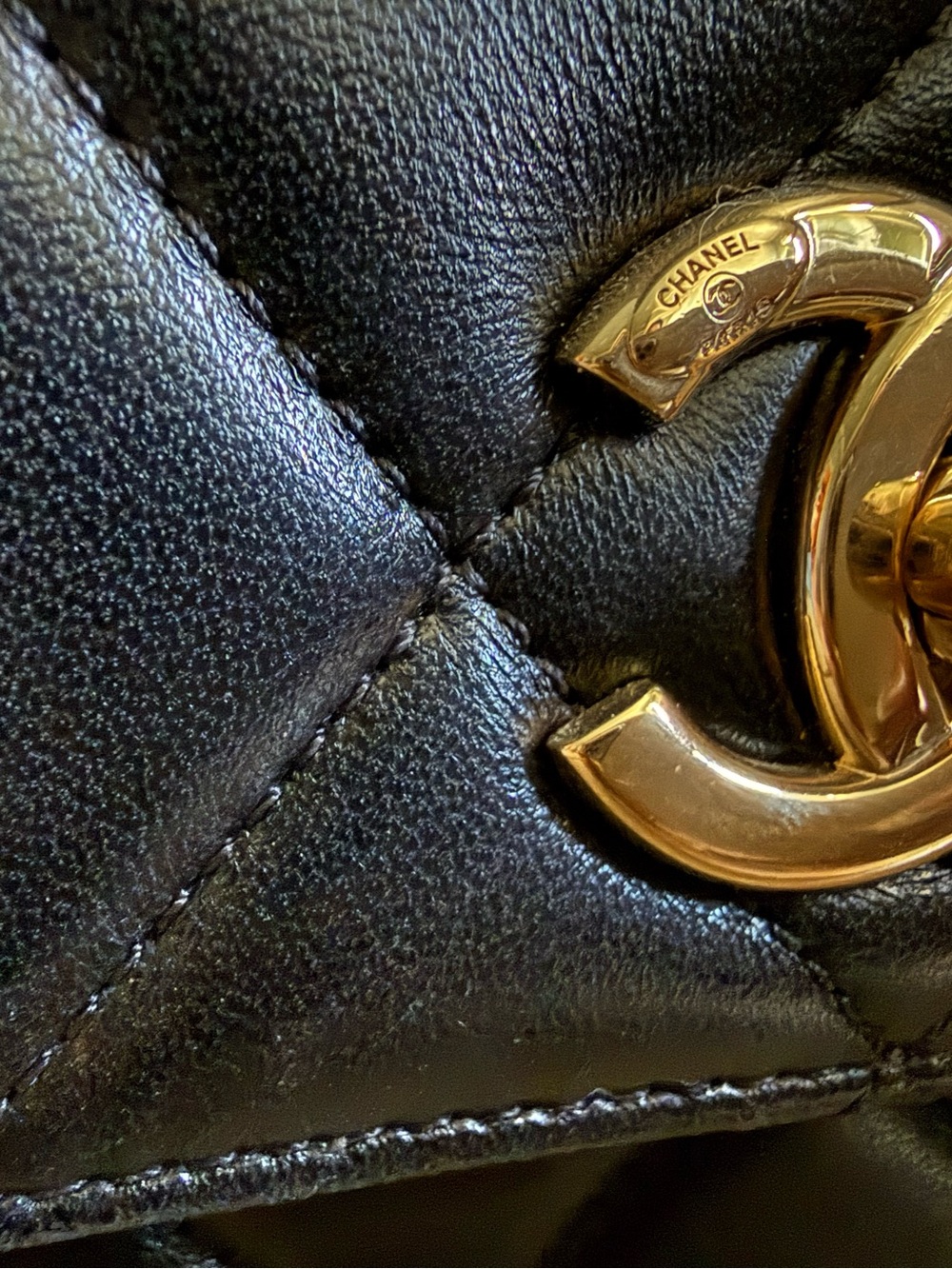 CHANEL Black Quilted Leather Satchel with Gold CC Hardware ; Small Trendy CC bag - Picture 3 of 10